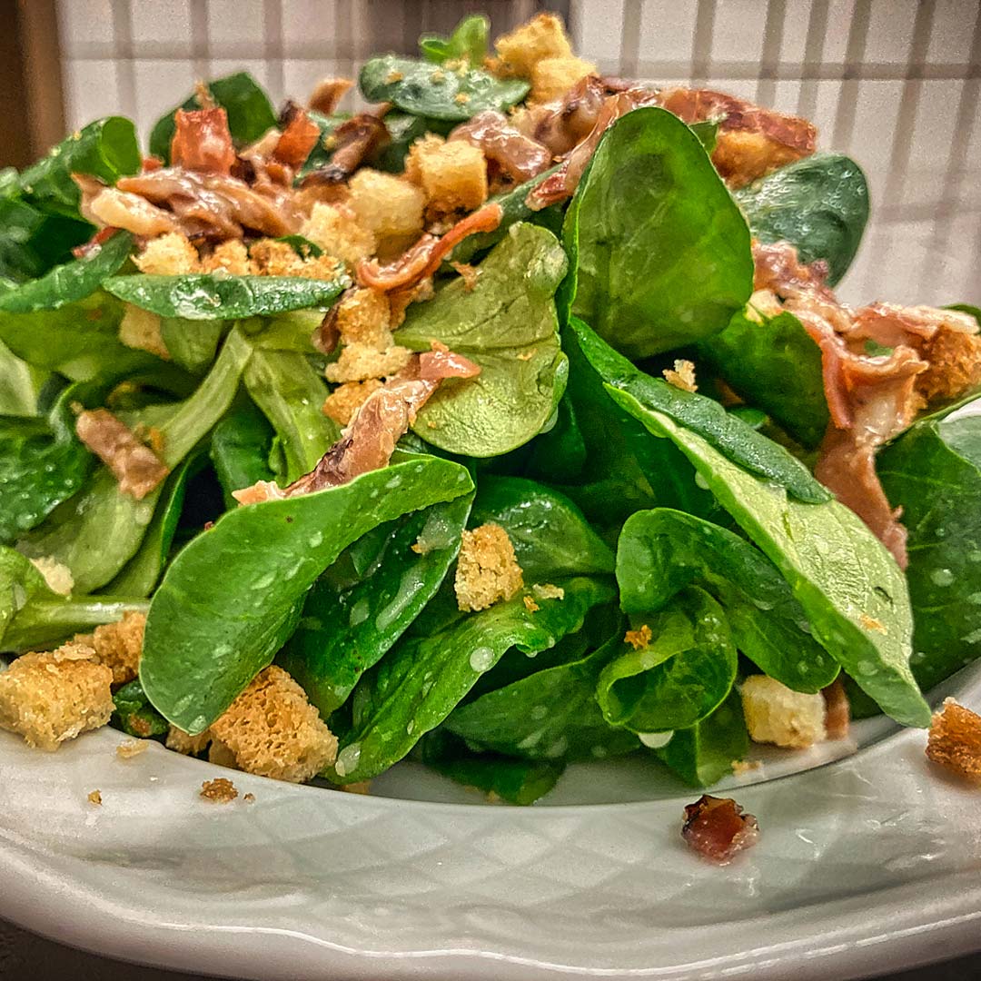 Renchtäler Feldsalat mit Speck und Kracherle